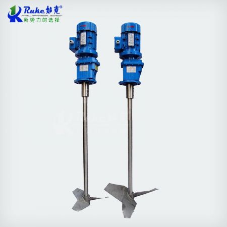 污水池溶藥攪拌機(jī)立式工業(yè)用加藥攪拌機(jī)JBT養(yǎng)殖場(chǎng)污水減速攪拌機(jī)